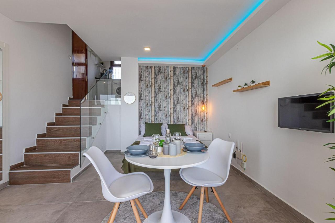 Beachfront With Spectacular Views And Swimming Pool Benalmádena Εξωτερικό φωτογραφία
