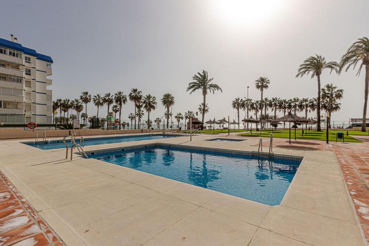 Beachfront With Spectacular Views And Swimming Pool Benalmádena Εξωτερικό φωτογραφία
